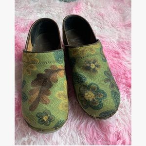 DANSKO Floral Fabric Clog Size 37